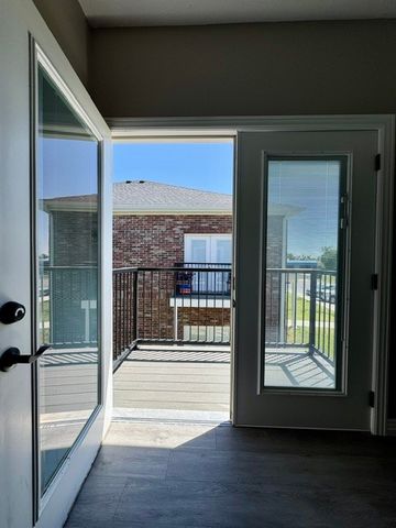 203 N 13th Street 101, Rogers, AR 72756
