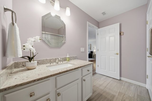 65 Fordway Ext Unit 3110, Derry, NH 03038
