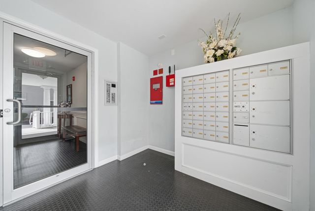 65 Fordway Ext Unit 3110, Derry, NH 03038
