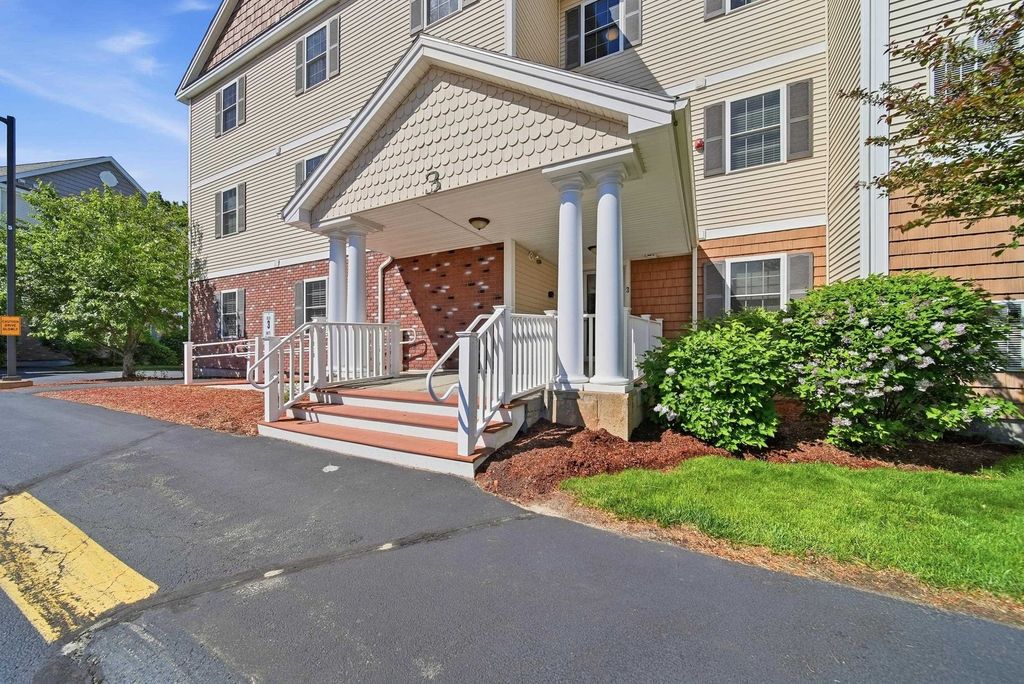 65 Fordway Ext Unit 3110, Derry, NH 03038