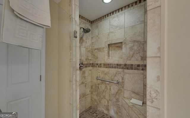 300 Knox Circle, Lavonia, GA 30553