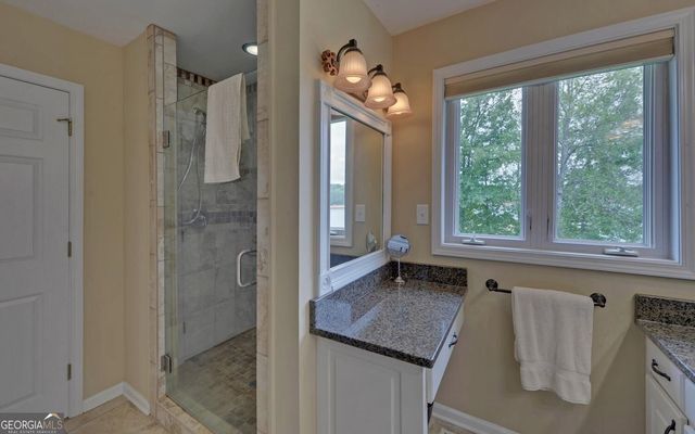 300 Knox Circle, Lavonia, GA 30553