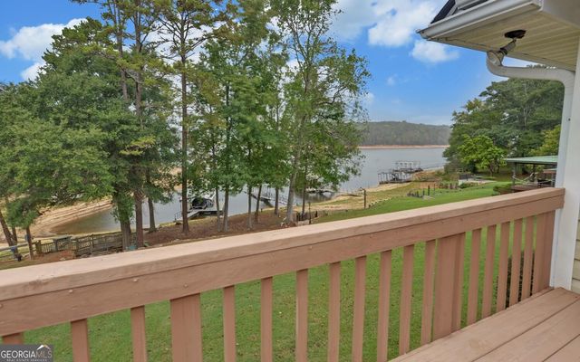 300 Knox Circle, Lavonia, GA 30553