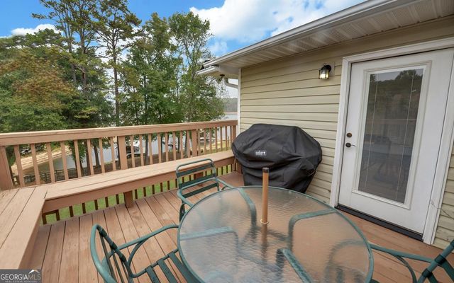 300 Knox Circle, Lavonia, GA 30553