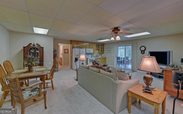 300 Knox Circle, Lavonia, GA 30553
