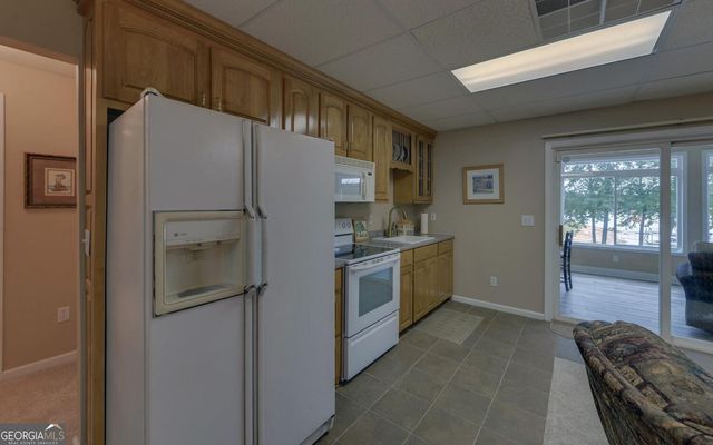 300 Knox Circle, Lavonia, GA 30553