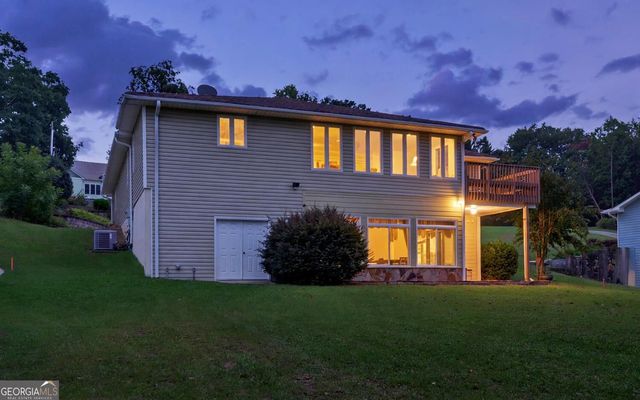 300 Knox Circle, Lavonia, GA 30553