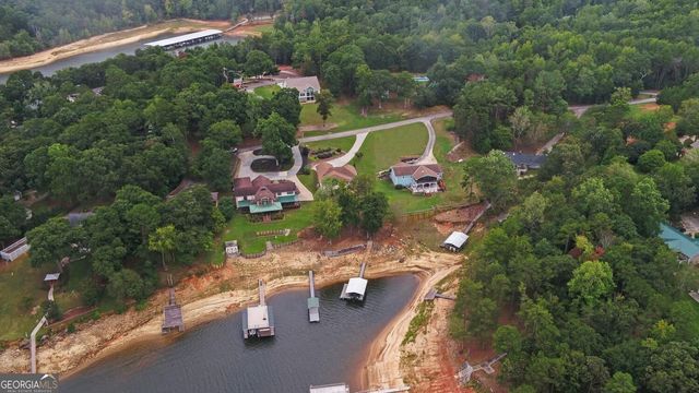 300 Knox Circle, Lavonia, GA 30553