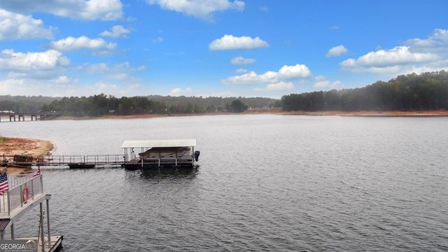 300 Knox Circle, Lavonia, GA 30553