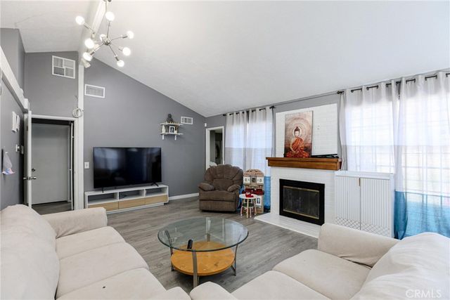 2186 W Huntington, Anaheim, CA 92801
