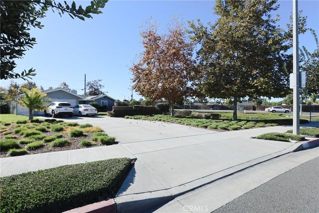 2186 W Huntington, Anaheim, CA 92801