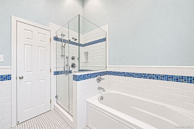 1140 Merritts Road, Farmingdale, NY 11735