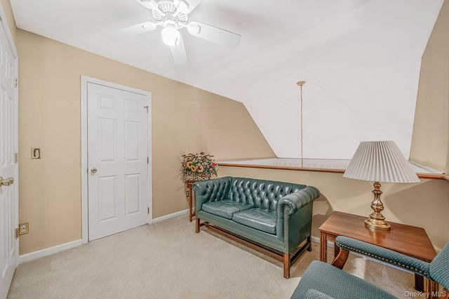 1140 Merritts Road, Farmingdale, NY 11735