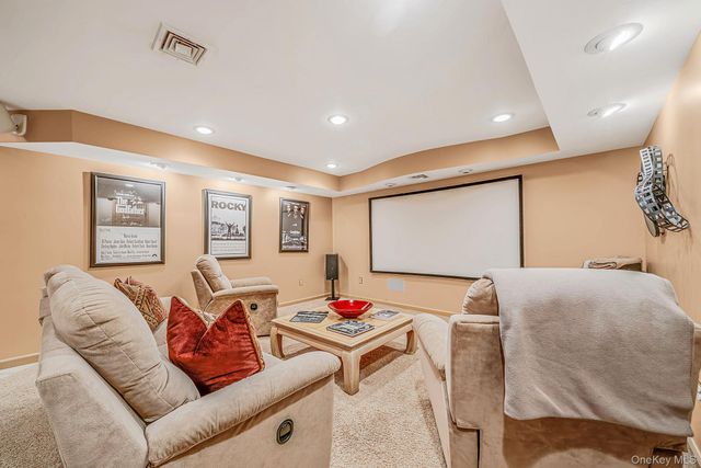 1140 Merritts Road, Farmingdale, NY 11735