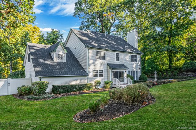 1140 Merritts Road, Farmingdale, NY 11735