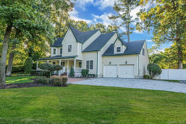 1140 Merritts Road, Farmingdale, NY 11735