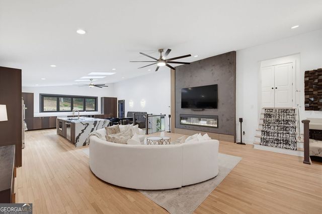 4217 Paces Ferry Road SE, Atlanta, GA 30339