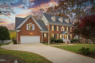 2812 Combe Hill Trail, Raleigh, NC 27613