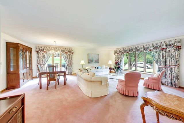 925 Tarrant DRIVE, Fontana, WI 53125