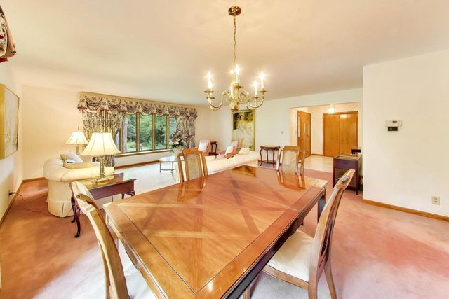 925 Tarrant DRIVE, Fontana, WI 53125