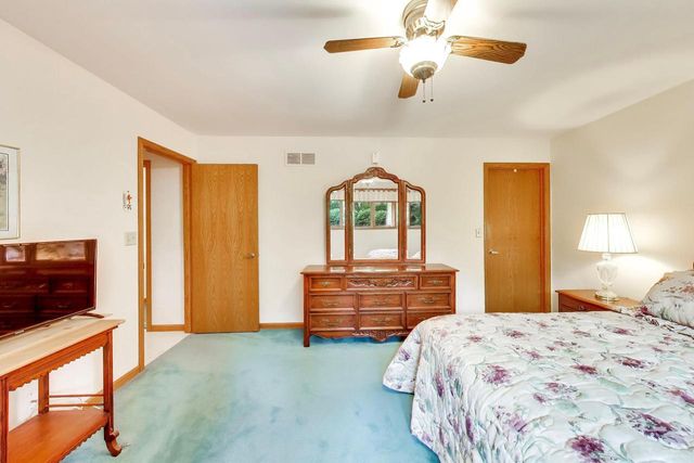 925 Tarrant DRIVE, Fontana, WI 53125