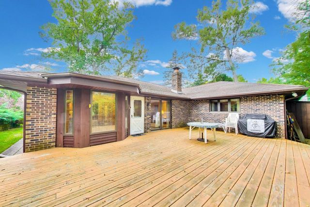 925 Tarrant DRIVE, Fontana, WI 53125