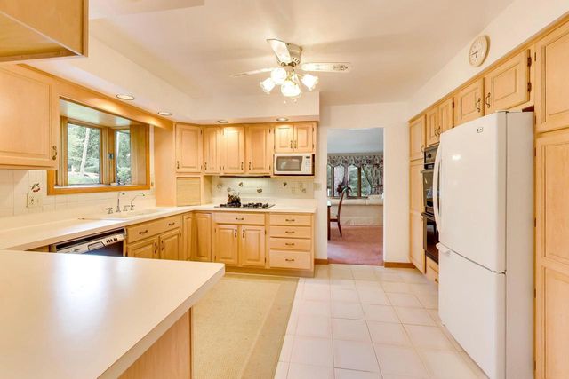 925 Tarrant DRIVE, Fontana, WI 53125