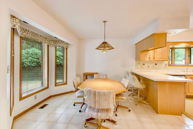 925 Tarrant DRIVE, Fontana, WI 53125