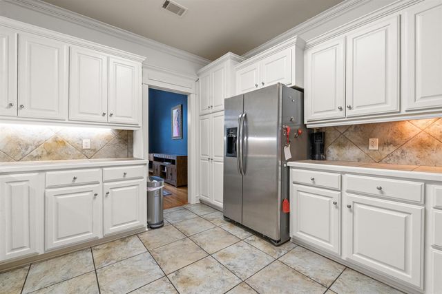 108 Bouriese Circle, Maumelle, AR 72113