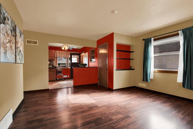 3320 S 55th STREET, Milwaukee, WI 53219