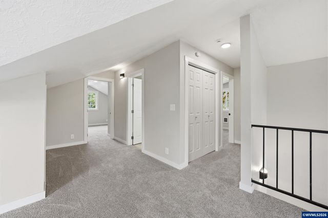4986 Chan St S, Salem, OR 97306