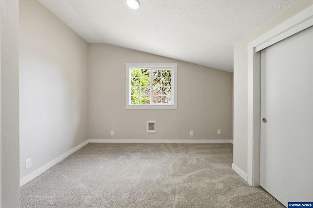 4986 Chan St S, Salem, OR 97306