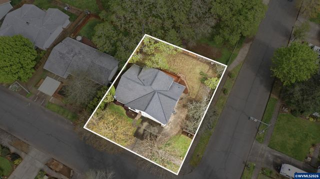 4986 Chan St S, Salem, OR 97306