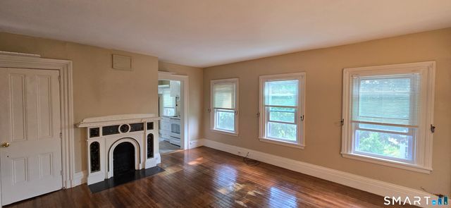 202 Broadway, Norwich, CT 06360