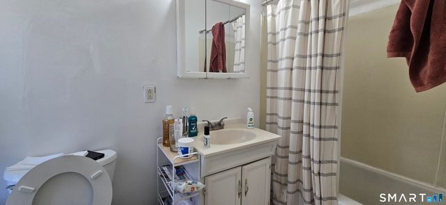 202 Broadway, Norwich, CT 06360