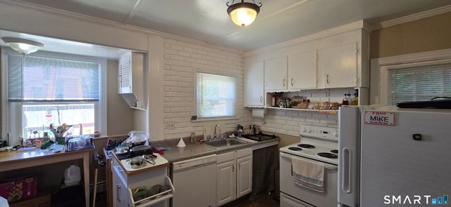 202 Broadway, Norwich, CT 06360