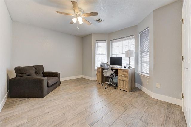 4925 Trever Drive, Yukon, OK 73099