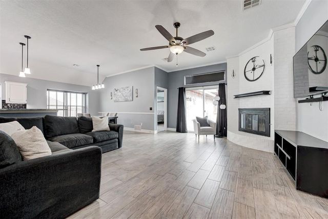 4925 Trever Drive, Yukon, OK 73099