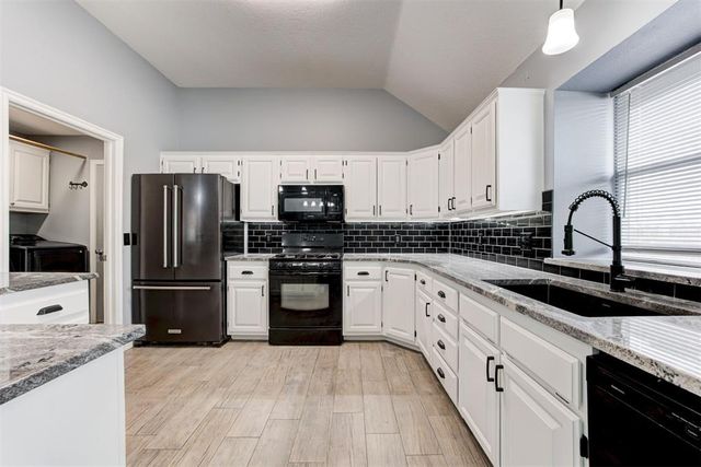 4925 Trever Drive, Yukon, OK 73099