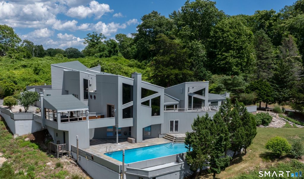 30 Wilbur Hill Lane, Stonington, CT 06378