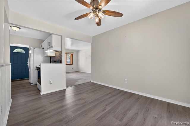 23712 Cedar Ridge Drive, Romulus, MI 48174