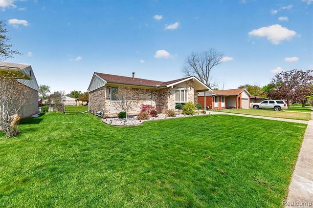 23712 Cedar Ridge Drive, Romulus, MI 48174