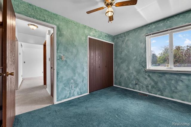 23712 Cedar Ridge Drive, Romulus, MI 48174