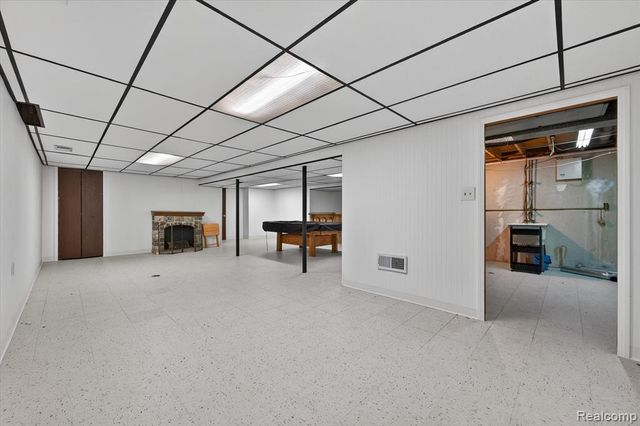 23712 Cedar Ridge Drive, Romulus, MI 48174