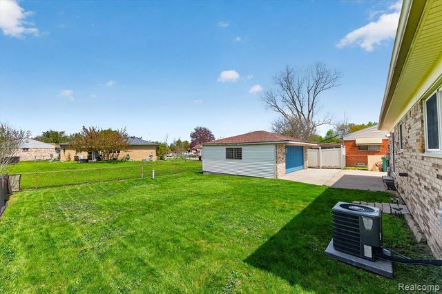 23712 Cedar Ridge Drive, Romulus, MI 48174