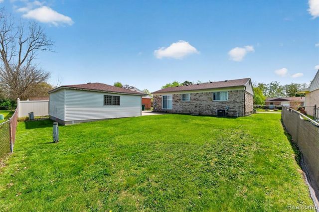 23712 Cedar Ridge Drive, Romulus, MI 48174