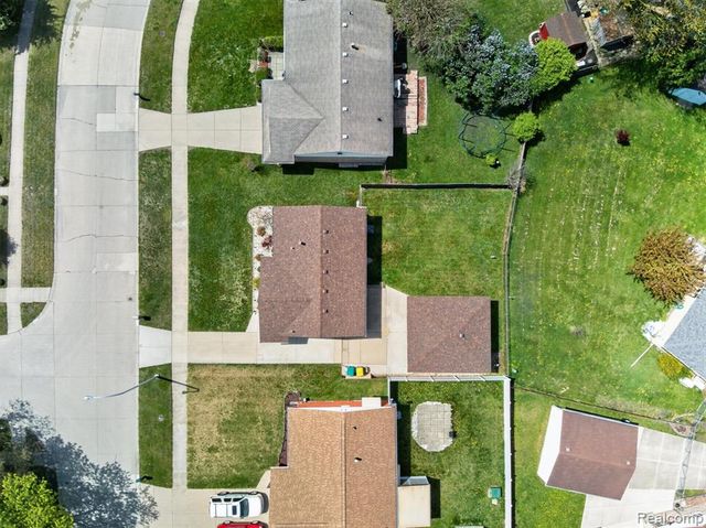 23712 Cedar Ridge Drive, Romulus, MI 48174