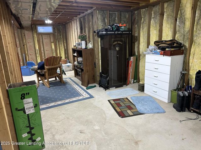 1150 Porter Drive, Charlotte, MI 48813