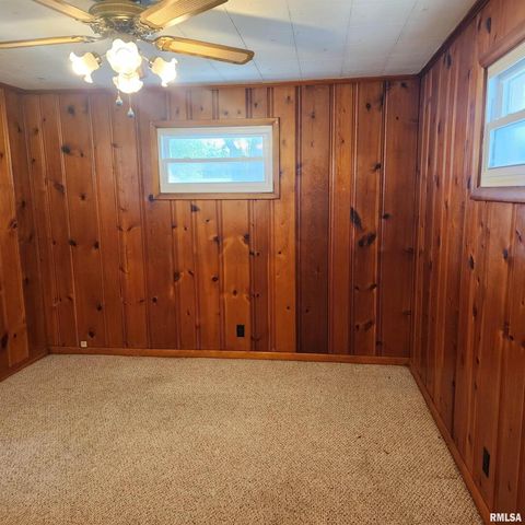 720 BIRCHWOOD Avenue, Flora, IL 62839