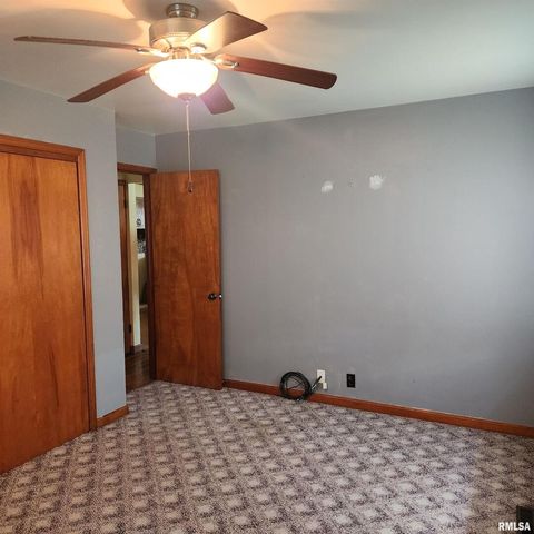 720 BIRCHWOOD Avenue, Flora, IL 62839